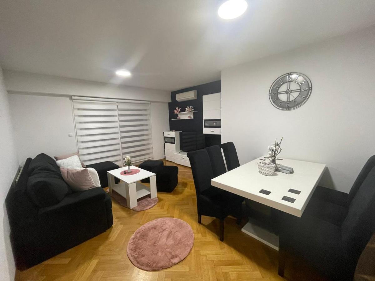 Apartmani Marcetic Славонський Брод Екстер'єр фото