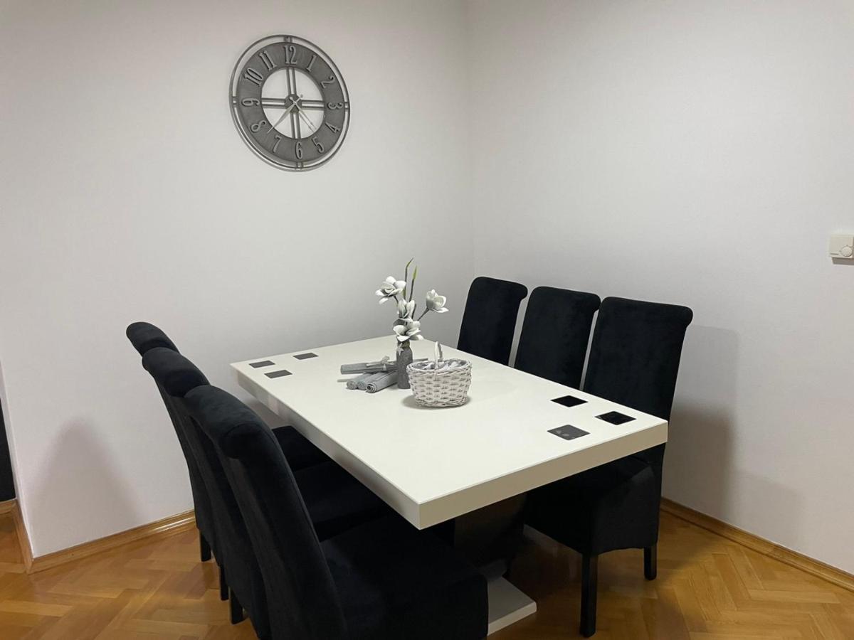 Apartmani Marcetic Славонський Брод Екстер'єр фото