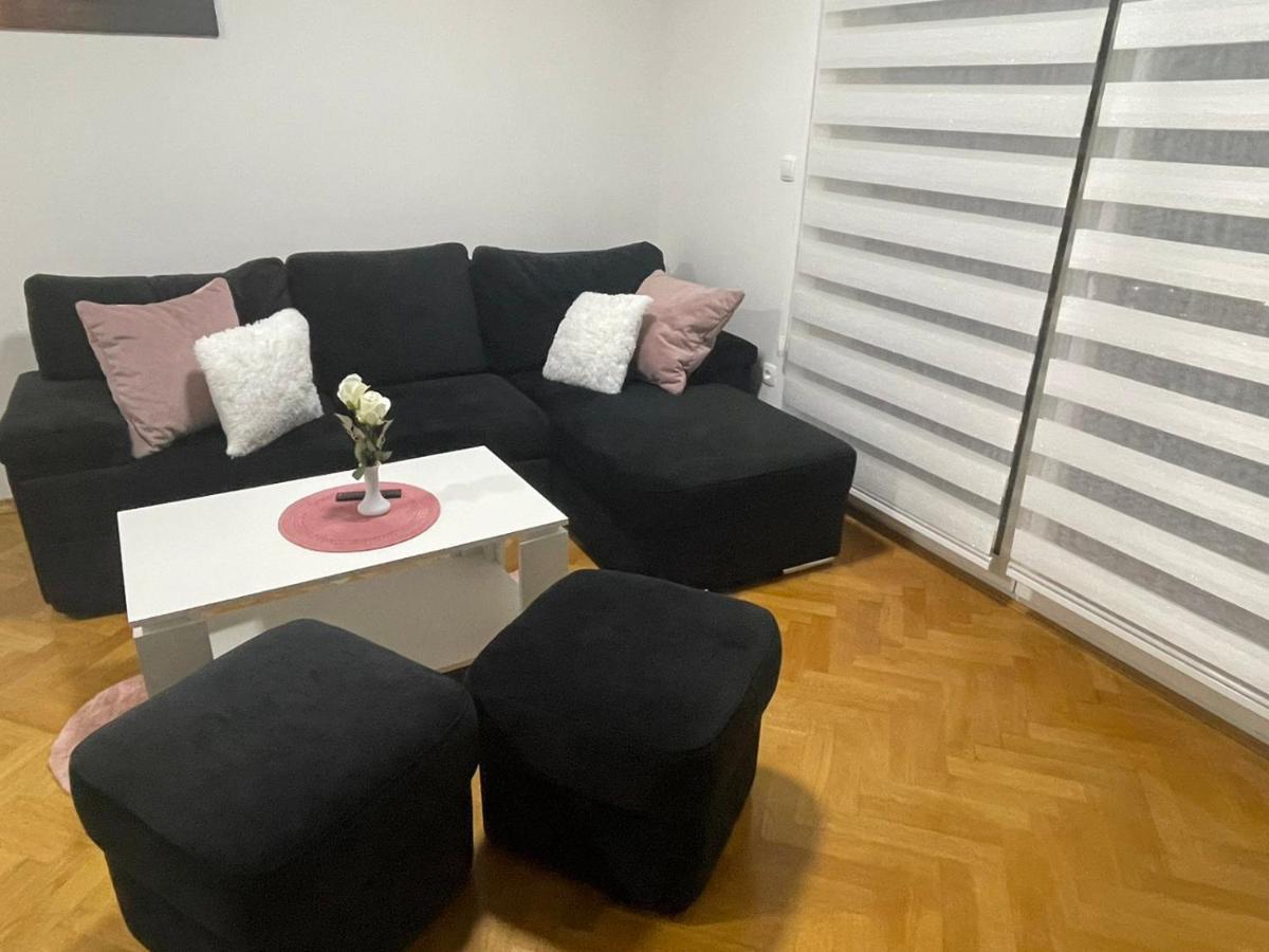 Apartmani Marcetic Славонський Брод Екстер'єр фото